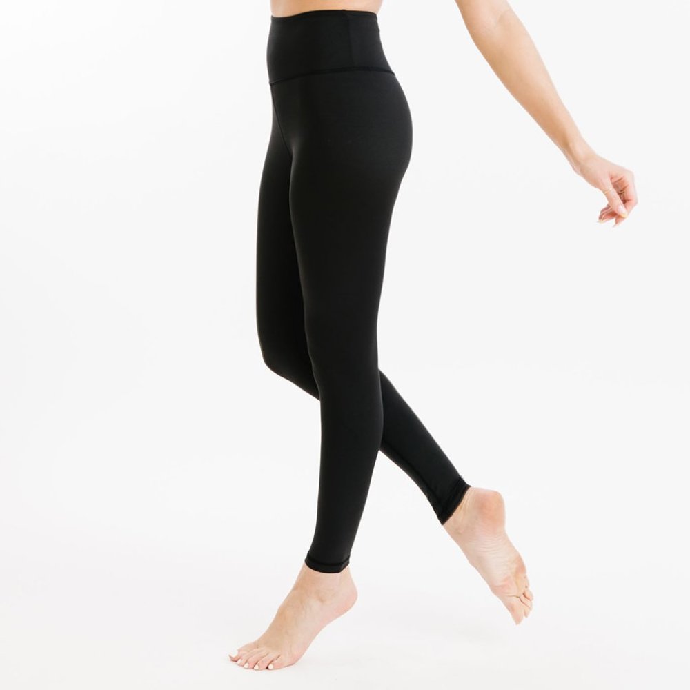 ZYIA Black Pocket Light N Tight Hi-Rise 7/8 Legging "24 Size 8/10 NWT A28